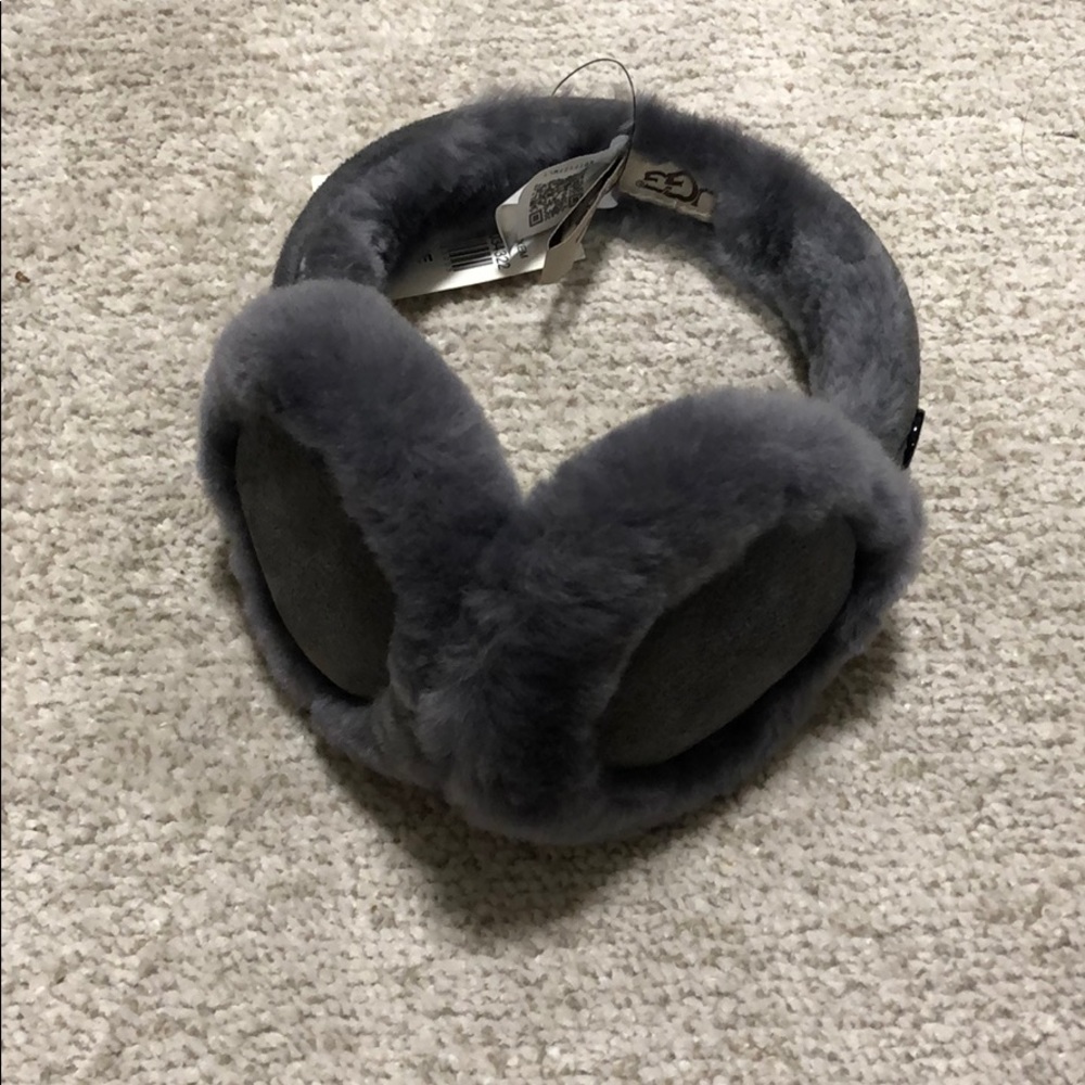 Ugg - earmuffs